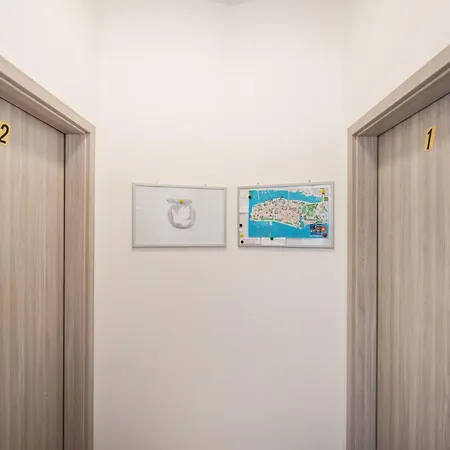 Star Affittacamere Zara