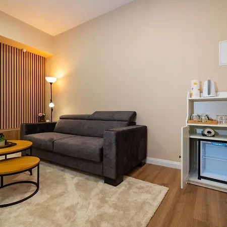 Star Affittacamere 4*