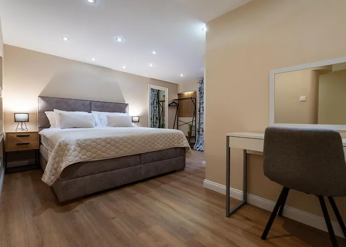 Star 게스트하우스 4*